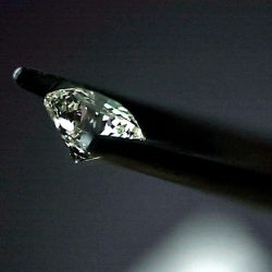 Будущее бриллиантов выращенных в лаборатории